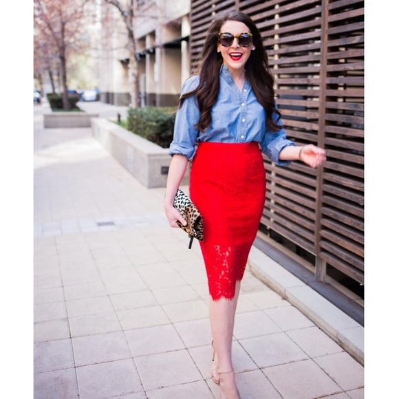 NWT H&M Red Lace Pencil Skirt - Picture 2 of 12